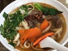 红烧牛肉面-华天新川面馆(闹市口店)