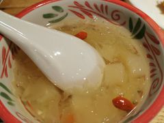 枸杞银耳雪梨汤-小放牛炒菜馆(军校店)