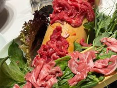 -红鼎豆捞·非遗鲍皇汤火锅(宝丰路店)