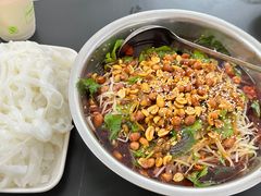 -周良天山牛杂城(天山路总店)