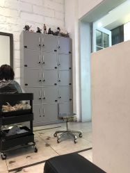 -SIX Hair Consultant