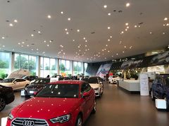 -成都华星名仕奥迪4S店(龙潭寺店)