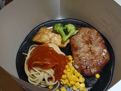 -汤姆家的牛排意面披萨(融创茂店)