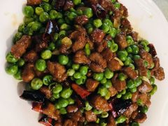 青豆牛肉粒-阿三鱼头泡饼·家常菜