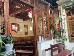 -丽江庭院·云南野生菌·海鲜火锅(鼓楼四合院店)