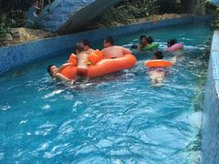 -金孔雀温泉旅游度假村