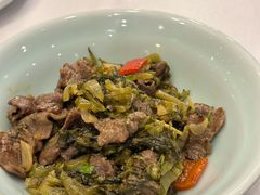 酸菜炒牛展-围龙屋客家食府(福田店)