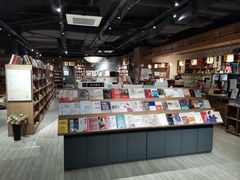 -漓江书院(三祺广场店)