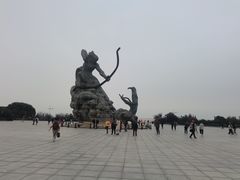 -巴陵广场