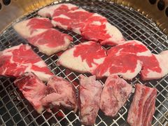 -铭牛烧肉·和牛海鲜自助(高新月牙湖店)