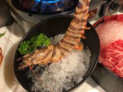 -鲜入围煮花胶鸡海鲜火锅