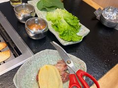 -臻牛烤肉