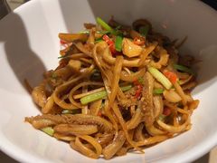 -湘力力小院·鱼汤泡饭(枫林路店)