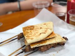 馕饼-巴汗羊肉串烧烤店