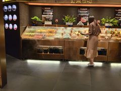 -一绪に和牛寿喜烧(罗湖益田假日店)