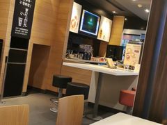 -麦当劳(世界城广场店)