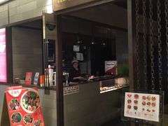 门面-晶华冠军牛肉面坊