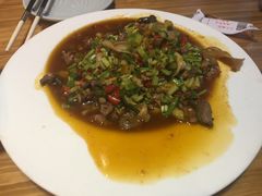 -自贡盐帮菜·玩辣餐厅(樱花园西街店)