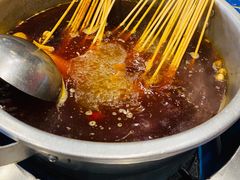 微辣锅底-马路边边串串香(双井直营店)