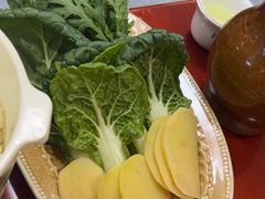 -菌之家·专业纯野生菌火锅·特色炒菌