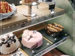 -DQ·蛋糕·冰淇淋(大宁国际商业广场店)