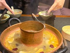 -菌自由丨野生菌火锅特色庭院餐厅(丽江古城店)