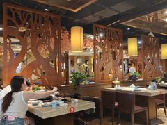 -鸿通城购物中心