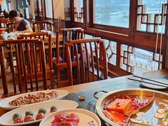 -小天鹅火锅·一线江景洪鼎旗舰店(洪崖洞店)