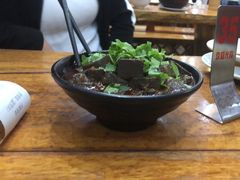 -桥香园过桥米线(国贸店)