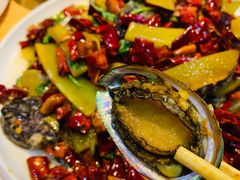 辣炒小鲍鱼-丹东立强海鲜烧烤·牛B大串(星海店)