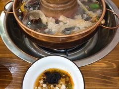 -岳记兴隆·青城腊排铜火锅(融创店)
