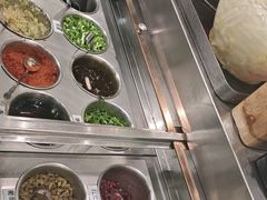 -成都你六姐·牛肉冒菜(信泰中心商场店)