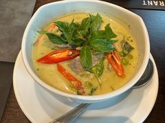 -Chom Cafe and Restaurant