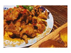 蒜香鸡脚-浩海火烧云傣家菜(京广店)