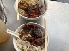 牛腩拼猪肠粉-海幢瑞芳饮食店