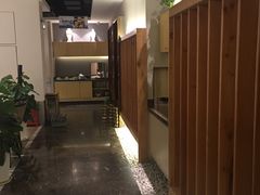-海鲨湾海鲜会馆(百家湖1912店)
