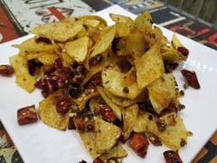 -扒虾小妹儿麻辣海鲜(宏图街店)