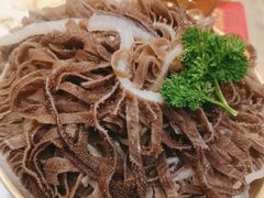 -毛肚向右·川渝毛肚王(经开永旺店)