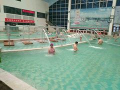 -龙脉温泉室内游泳馆