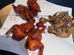 -鸽子侯·家宴·平价海鲜(市图书馆店)