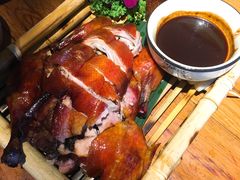 脆皮小刀鸭-老滇山寨•云南特色菜•地方菜•民族风情歌舞表演(金碧店)