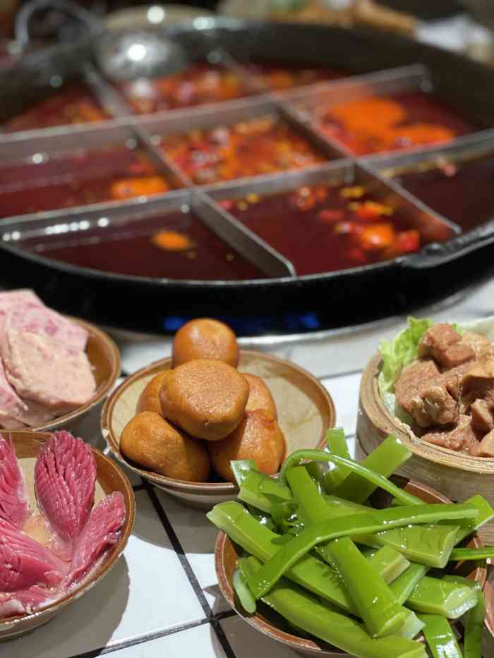 猪脑壳老火锅(谢家湾店)-"重庆人真的可以顿顿火锅 连着吃了两天火锅.