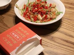 -爱碗亭·鲜炒湖南菜(壹城中心店)