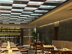 -BLU 全日制餐厅(上海安曼纳卓悦酒店)