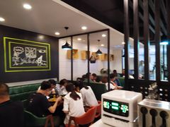 大堂-陕味食族(西小口路店)