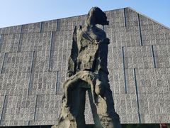 -侵华日军南京大屠杀遇难同胞纪念馆-停车场