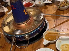 -毛辣果·贵州红酸汤牛肉火锅(西单店)