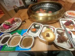 -汉江山料理级自助烤肉黑金冠(周口好吃城店)