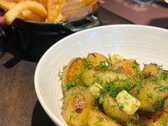 -九月里.自由花园餐厅