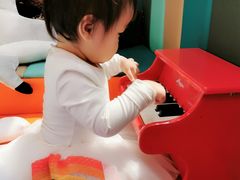 -龙格亲子游泳俱乐部(泊富中心)